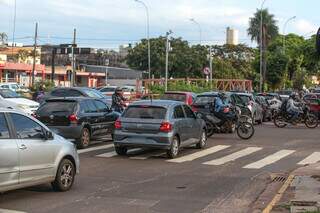 Em pleno horário de pico da manhã, semáforos da Avenida Afonso Pena falharam, em abril deste ano (Foto: Marcos Maluf)