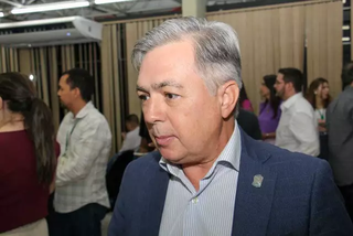 Secretário da Sejusp, Antonio Videira, falou de empresa suíça durante evento na governadoria (Foto: Juliano Almeida)