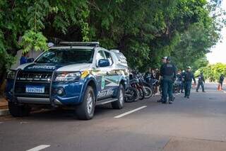 Desde ontem, policiais militares estão em pontos estratégicos para abordar principalmente motociclistas (Foto: PMMS)