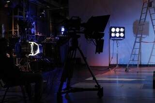 Equipamento de gravação em estúdio cinematográfico (Foto: Agência Brasil)