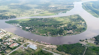 Vista aérea da cidade de Porto Murtinho, no interior de Mato Grosso do Sul (Foto: Toninho Ruiz) 