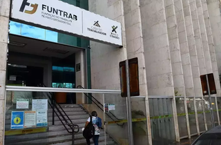 Prédio da Funtrab, localizado na Rua 13 de Maio, em Campo Grande. (Foto: Arquivo/Marcos Maluf)