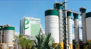 Fábrica da Eldorado Brasil Celulose, inaugurada há dez anos em Três Lagoas. (Foto: Divulgação)