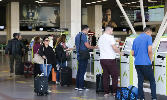 Voa Brasil atender&aacute; aposentados e estudantes do ProUni