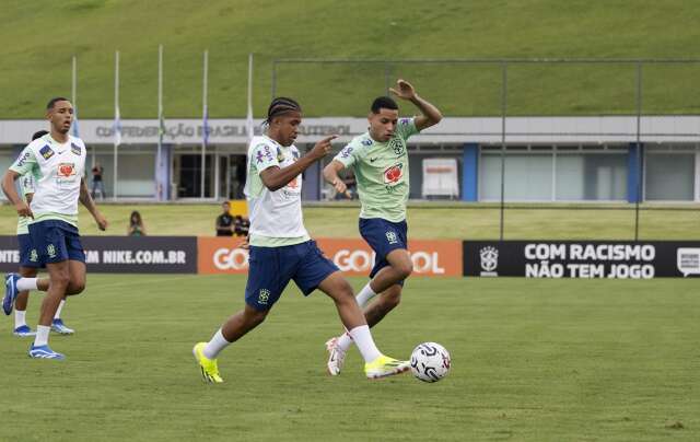 Sele&ccedil;&atilde;o Brasileira se apresenta para disputa do Pr&eacute;-Ol&iacute;mpico