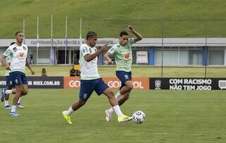 Jogadores da Seleção Brasileira em treinamento na Granja Comary (Foto: Joilson Marcone/CBF)