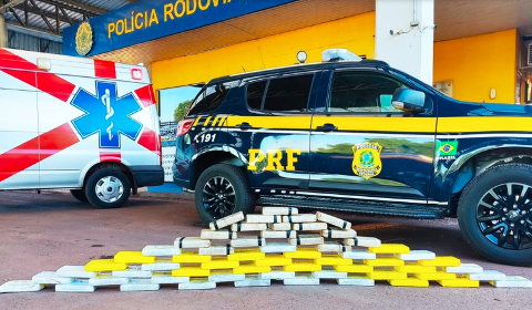 Motorista de ambulância é preso transportando 62 kg de cocaína 