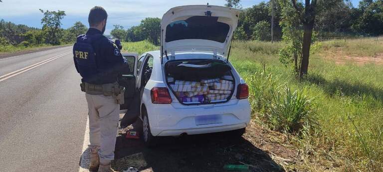 Paraguaio é preso com carro “dublê” carregado com 666 kg de maconha na BR-262