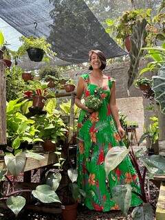 Lyara Moraes mudou de vida graças ao cultivo de plantas e hoje é sucesso nas redes. (Foto: Arquivo pessoal)