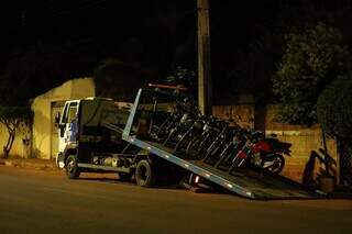 Motos apreendidas pela GM na Operação Lei Seca. (Foto: PMCG)