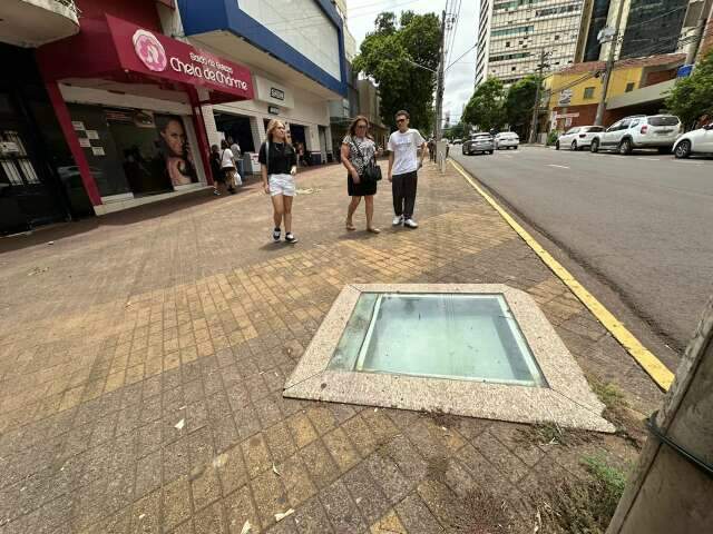 Com monumento abandonado, cal&ccedil;ad&atilde;o da Bar&atilde;o agora &eacute; &aacute;rea de interesse cultural