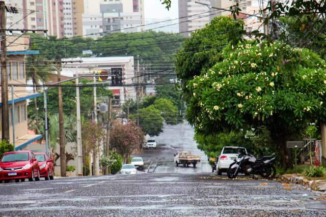 Em MS, 63 munic&iacute;pios est&atilde;o sob alerta de fortes chuvas