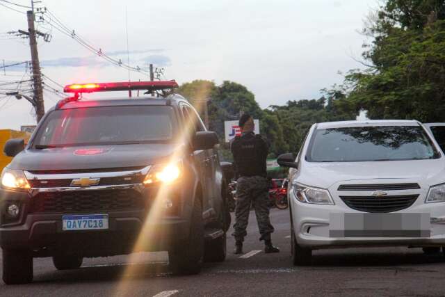 Ladr&atilde;o de carro, baleado pelo Choque, &eacute; suspeito de assassinato no Tijuca 