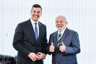 Presidente Lula (PT) ao lado do presidente do Paraguai, Santiago Peña, durante reunião em Brasília (Foto: Ricardo Stuckert/PR)