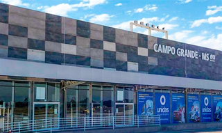 Fachada do Aeroporto de Campo Grande. (Foto: Arquivo/Semadesc)