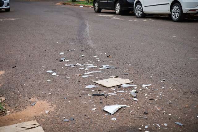 Ap&oacute;s colidir em carro estacionado, subtenente da Aeron&aacute;utica &eacute; preso b&ecirc;bado