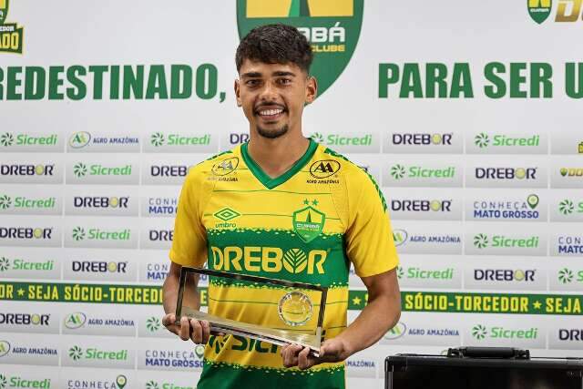 Autor do gol mais bonito do mundo, Madruga &eacute; apresentado no Cuiab&aacute; 