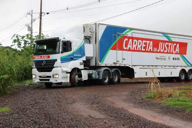 Carreta da Justi&ccedil;a abre atendimentos com ida a Alcin&oacute;polis e Figueir&atilde;o 