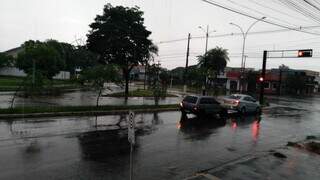 Chuva nesta manhã em Ponta Porã (Tompell Hostel e Pousada Bem-Te-Vi)