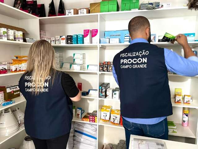 Ap&oacute;s den&uacute;ncia, cl&iacute;nica veterin&aacute;ria &eacute; flagrada com medicamentos vencidos