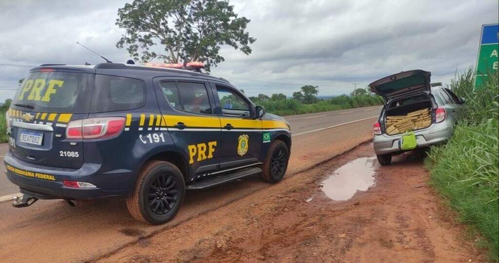 Motorista é preso fardos de maconha e anabolizantes após tentativa