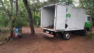 Caminhão-baú foi usado para recolher os itens descartados (Foto: Divulgação/PMCG)