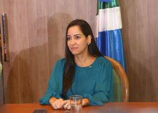 Secretária de Administração Ana Nardes durante anúncio dos novos secretários de governo (Foto: Paulo Francis)