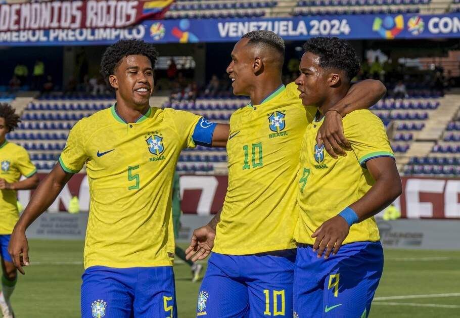 Seleção Brasileira enfrenta Colômbia em seu segundo jogo no Pré