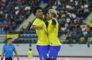 Andrey Santos e John Kennedy comemoram gols da partida. (Foto: Joilson Marconne/CBF)