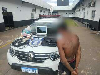 Homem que entrou na escola da Vila Nhanhá foi encontrado e devolveu o que furtou (Foto: Divulgação/GCM)