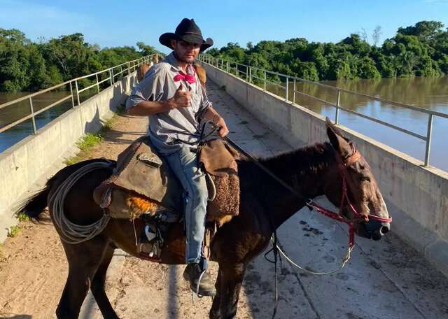 Fam&iacute;lia de jovem morto durante comitiva acusa colegas de omiss&atilde;o de socorro