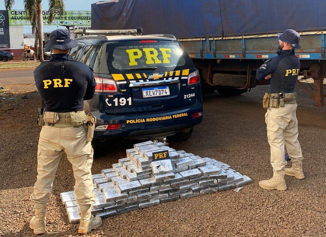 Caminhoneiro é preso com carga de cocaína avaliada em R$ 12,5 milhões