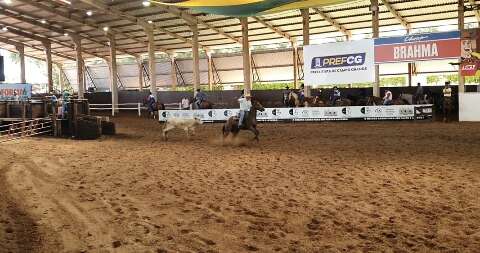 S&aacute;bado &eacute; dia de la&ccedil;o comprido e bail&atilde;o no Parque do Pe&atilde;o de Campo Grande 