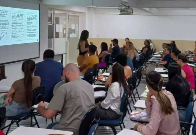 &Agrave;s v&eacute;speras do concurso para professores, dica &eacute; revisar e manter a calma