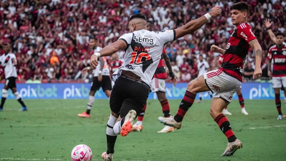 Estaduais agitam o futebol neste domingo com destaque para Vasco x Flamengo