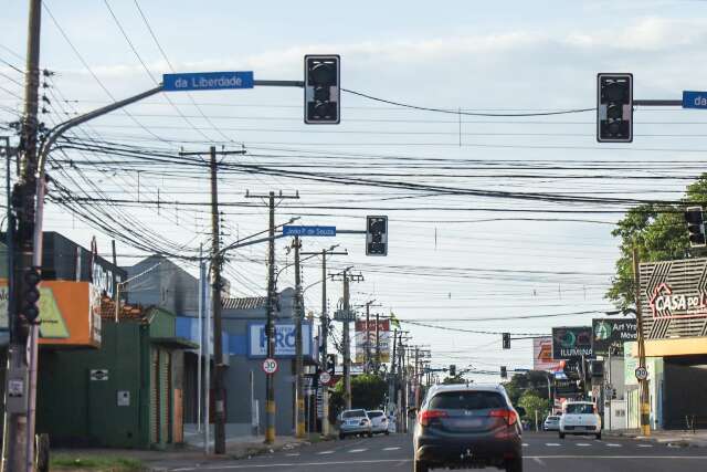 Inc&ecirc;ndio na subesta&ccedil;&atilde;o de energia afeta sem&aacute;foros do Centro