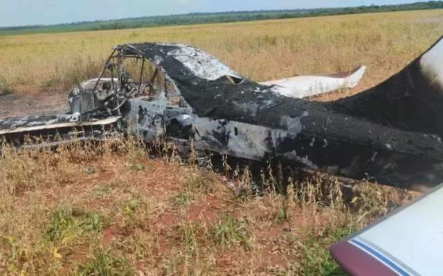 Outro avi&atilde;o &eacute; encontrado queimado em fazenda na fronteira