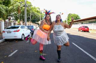 No Caranval, empreendora investe em fantasias que vestem acima do tamanho 50. (Foto: Paulo Francis)