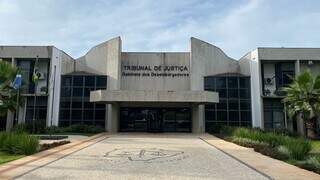 Fachada do prédio do Tribunal de Justiça de Mato Grosso do Sul, no Parque dos Poderes (Foto: Antônio Bispo)