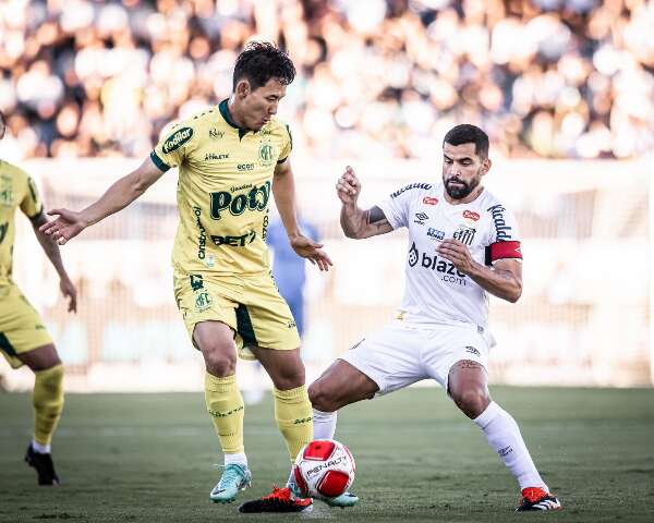 Com um a mais, Santos deixa vit&oacute;ria escapar nos acr&eacute;scimos contra o Mirassol