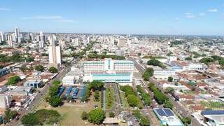 Imagem aérea do maior hospital de Mato Grosso do Sul, Santa Casa de Campo Grande (Foto: Fly drone)