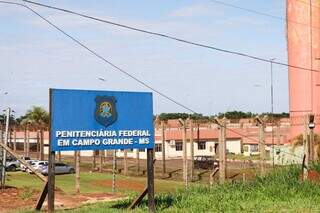 Portaria ampliou medidas restritivas até dia 21 em todas as penitenciárias federais, como em Campo Grande (Foto: Henrique Kawaminami)
