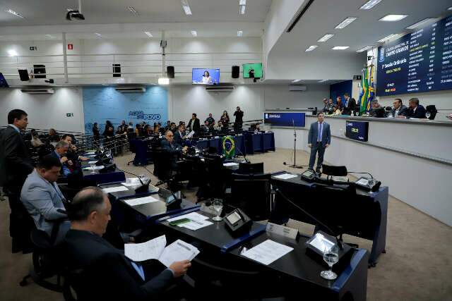 Vereadores analisam veto de projeto que antecipa emendas em ano eleitoral