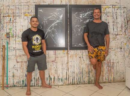 Para ir ao Mundial, lutador de Muai Thay rifa quadro de R$ 15 mil 