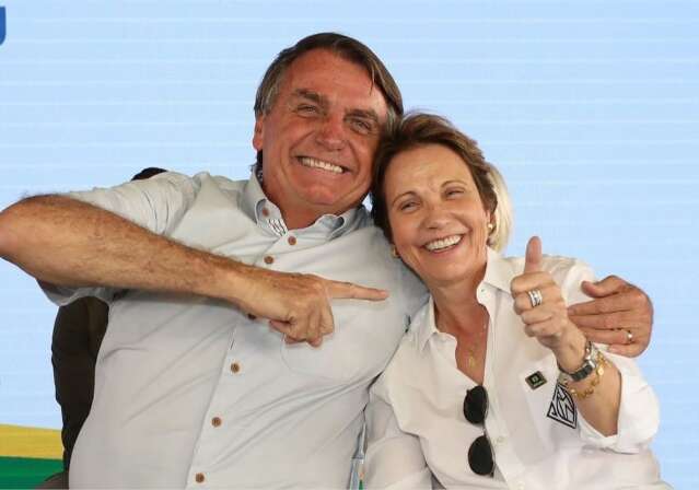 Bolsonaro muda de ideia sobre Catan e vai decidir 2024 com Tereza