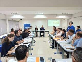 Reunião do Codecon junto com empresários, na terça-feira (Foto: Divulgação/Prefeitura de Campo Grande)