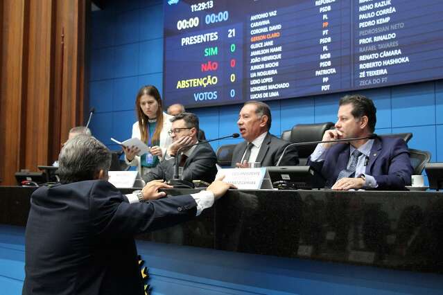 Deputados pedem estudo antes de votarem proibi&ccedil;&atilde;o pol&ecirc;mica da pesca do dourado