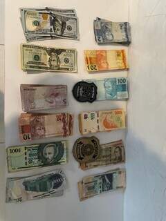Dinheiro apreendido durante operações da PF nesta quinta (Foto: Divulgação)