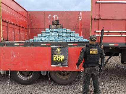 DOF realiza apreensão milionária de cloridrato de cocaína em carreta 