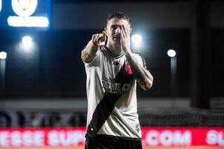 Vegetti comemorando gol marcado na partida (Foto: Leandro Amorin/CRVG)